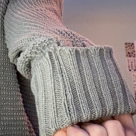 Grey Waffle Net Sweater - Picture 3 of 4